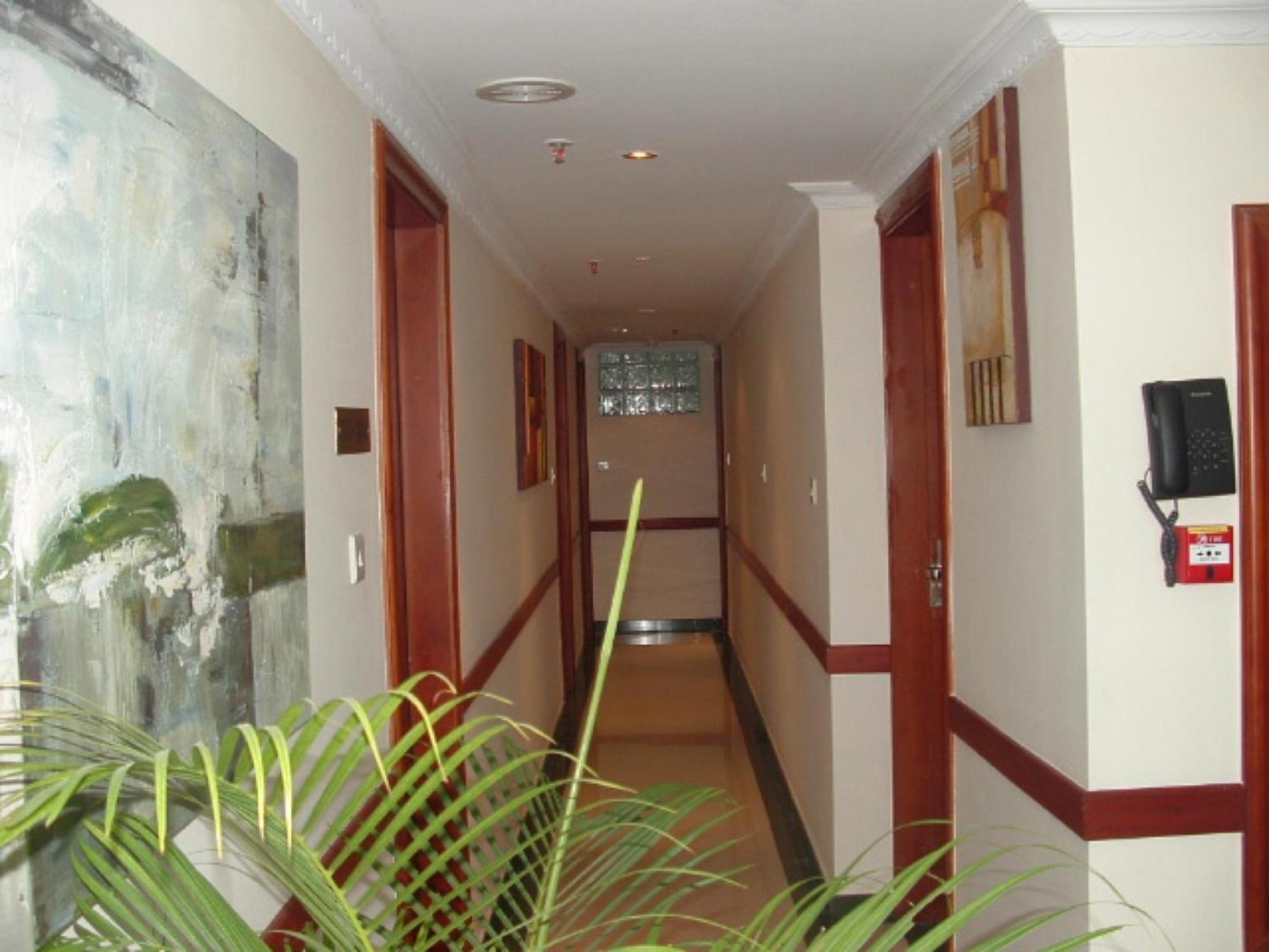 Hotel Nikko Towers Dar es Salaam Bagian luar foto