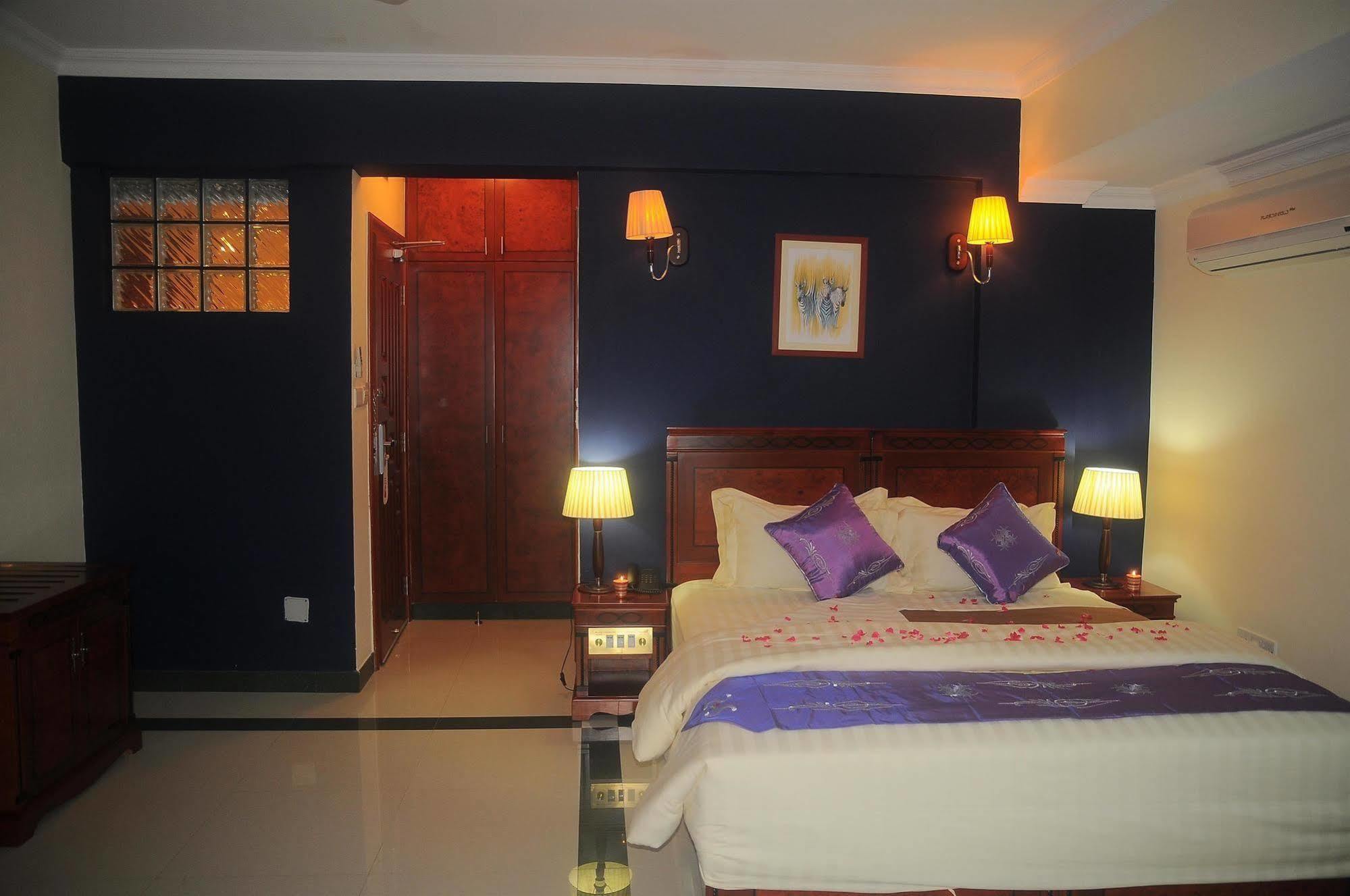 Hotel Nikko Towers Dar es Salaam Bagian luar foto