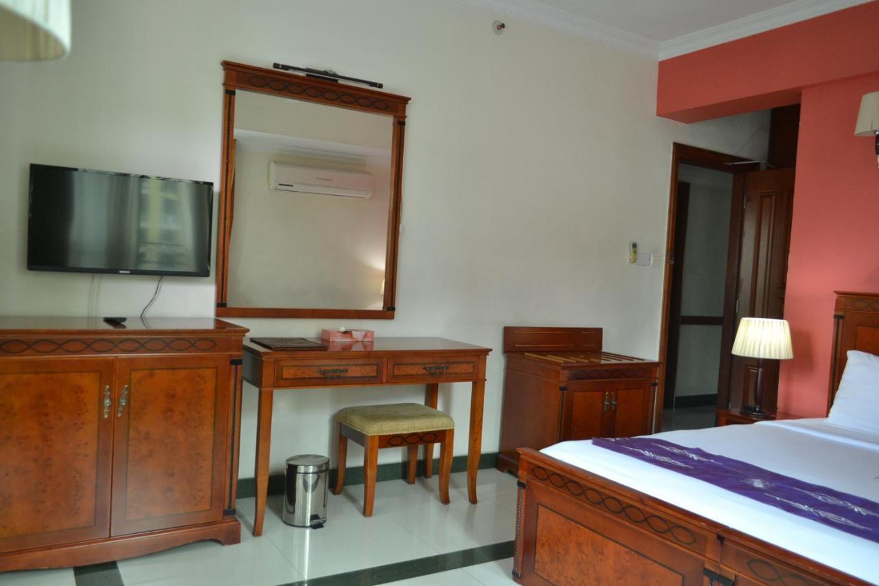 Hotel Nikko Towers Dar es Salaam Bagian luar foto