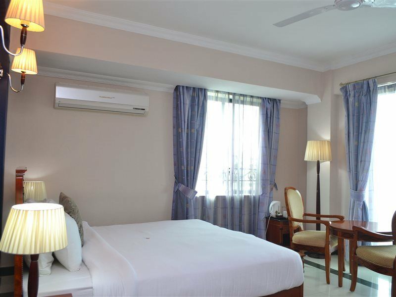 Hotel Nikko Towers Dar es Salaam Bagian luar foto