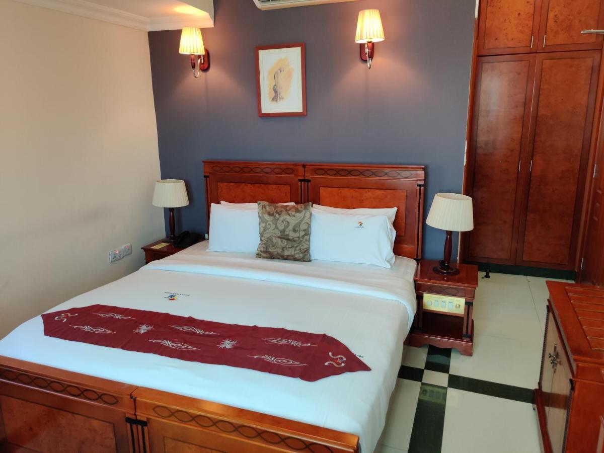 Hotel Nikko Towers Dar es Salaam Bagian luar foto